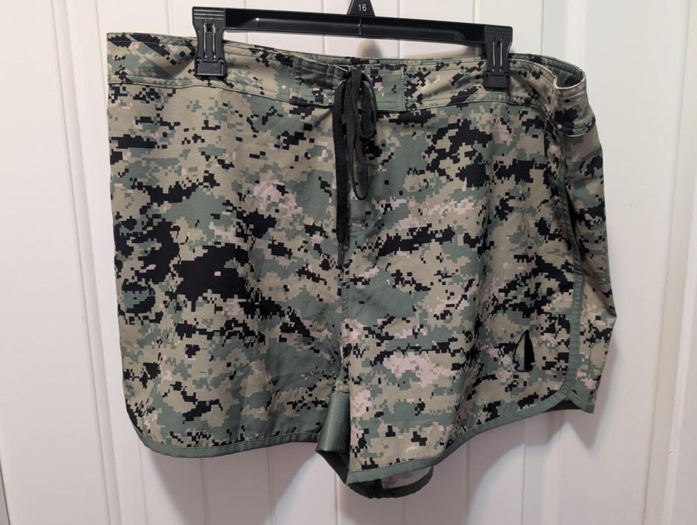 Tachuntfish AOR1 Camo Athletic Shorts Men's Size 3XL Workout Gym Running Jogging
